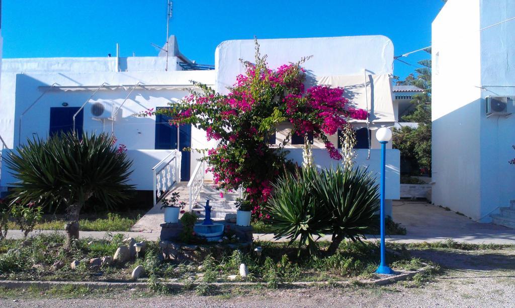 Iro Apartments Paralia Agias Foteinis ภายนอก รูปภาพ
