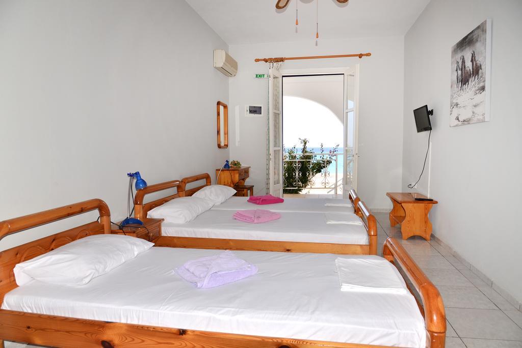 Iro Apartments Paralia Agias Foteinis ภายนอก รูปภาพ